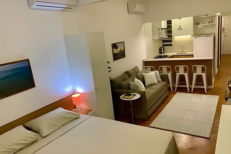 Loft Inteiro Copacabana Decorado 2 quadras da praia