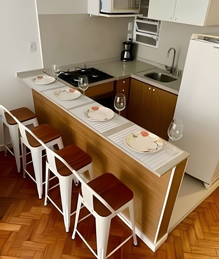 Loft Inteiro Copacabana Decorado 2 quadras da praia