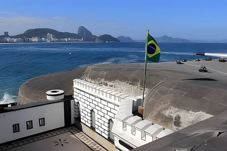 Studio entre Copa e Ipanema Arpoador Posto 6!